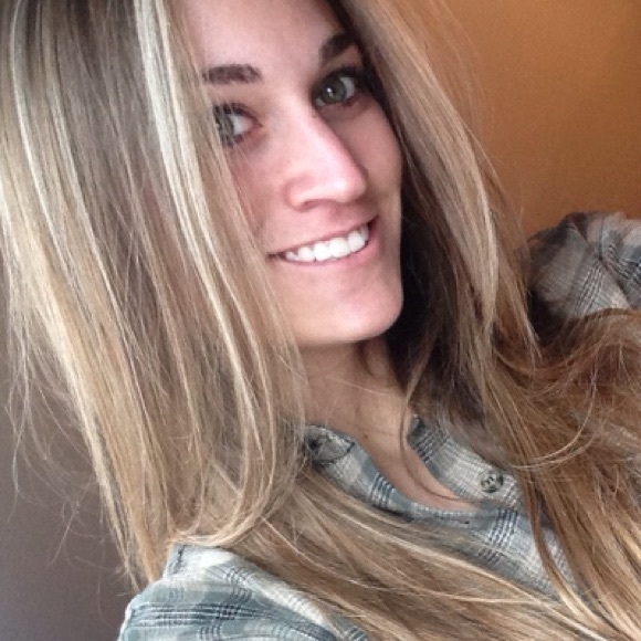 Meet your Posher, Nikki - Picture 1 of 1